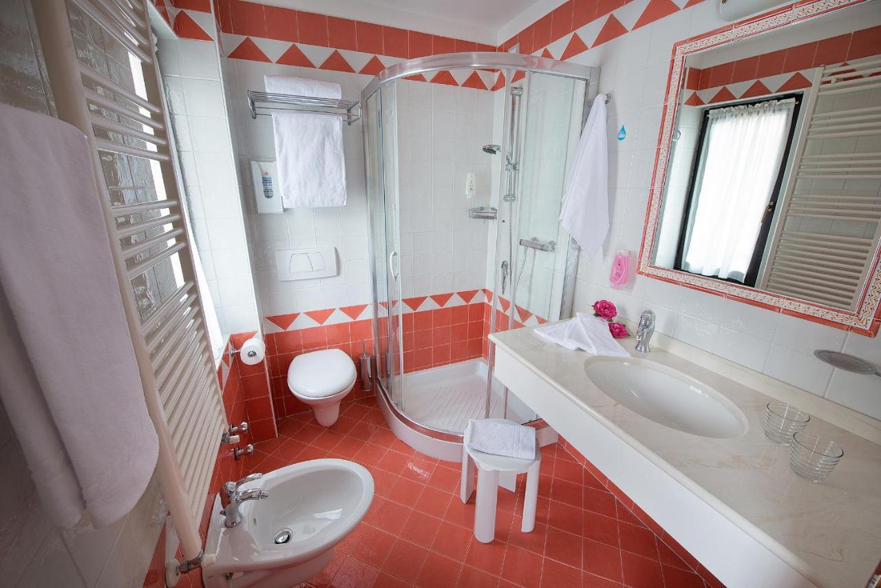 Hotel Cristallo Peio Phòng bức ảnh